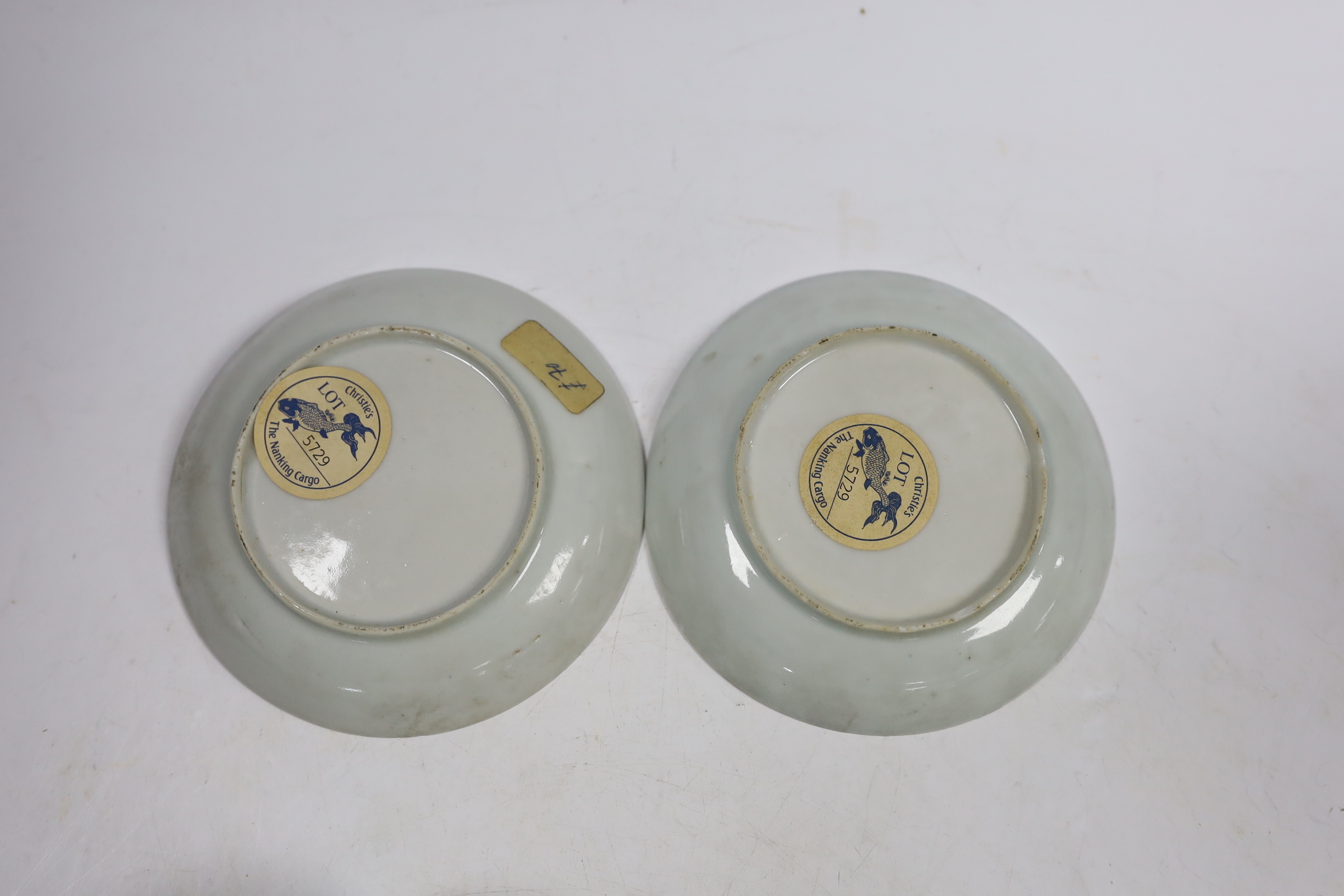 Two Chinese Nanking Cargo teabowls and saucers, Qianlong period